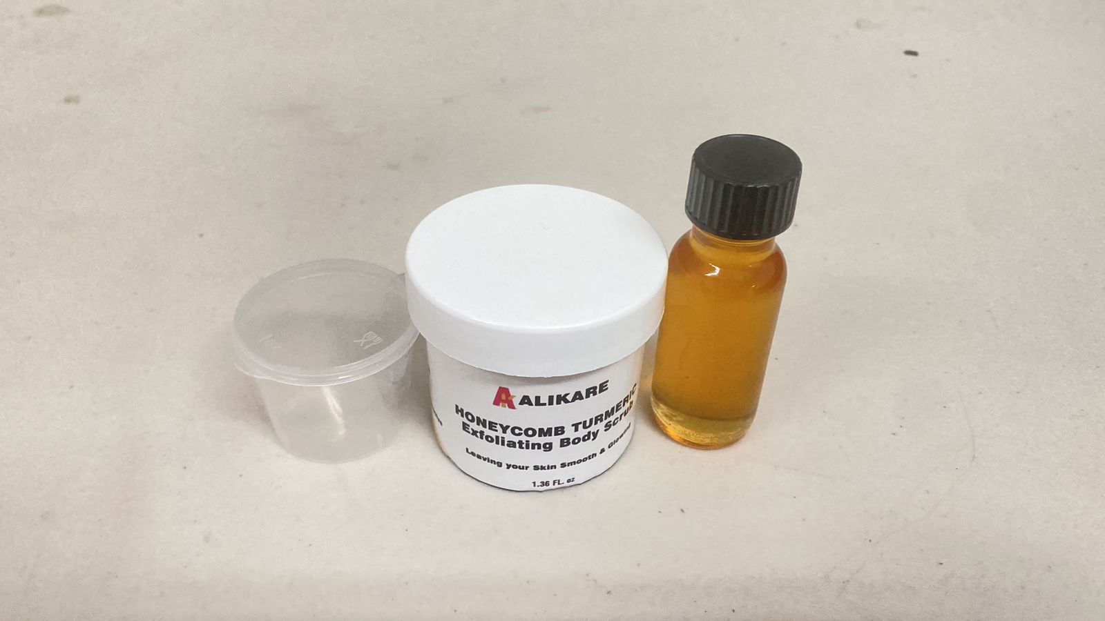 Honeycomb Turmeric Exfoliating Body Scrub